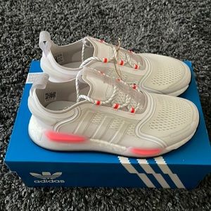 Women’s Adidas Sneakers